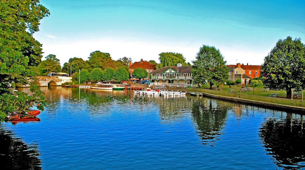 Avon Boating