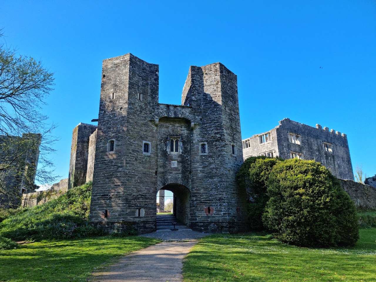 Berry Pomeroy Castle