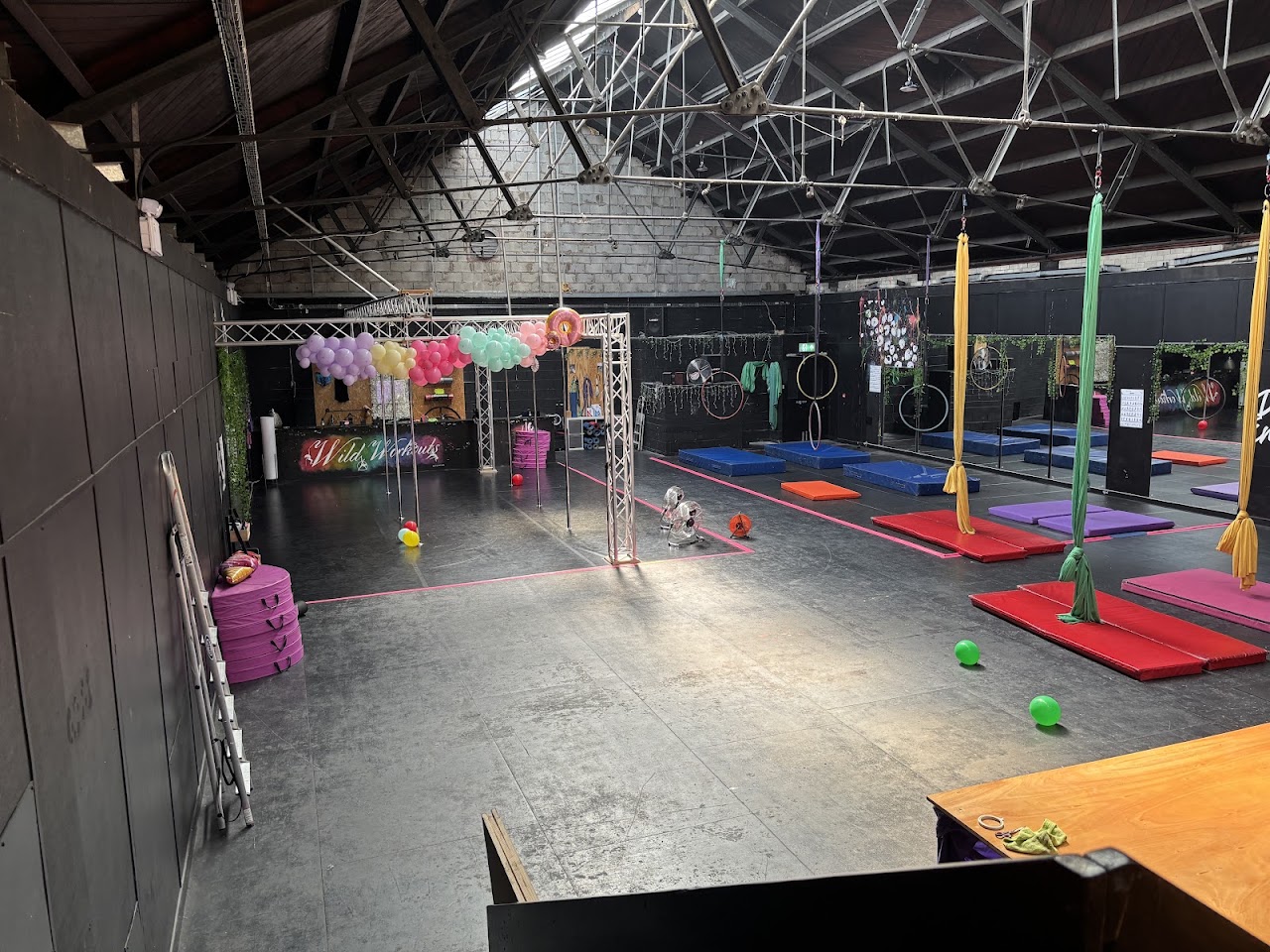 Bolton's Go Wild Parties!