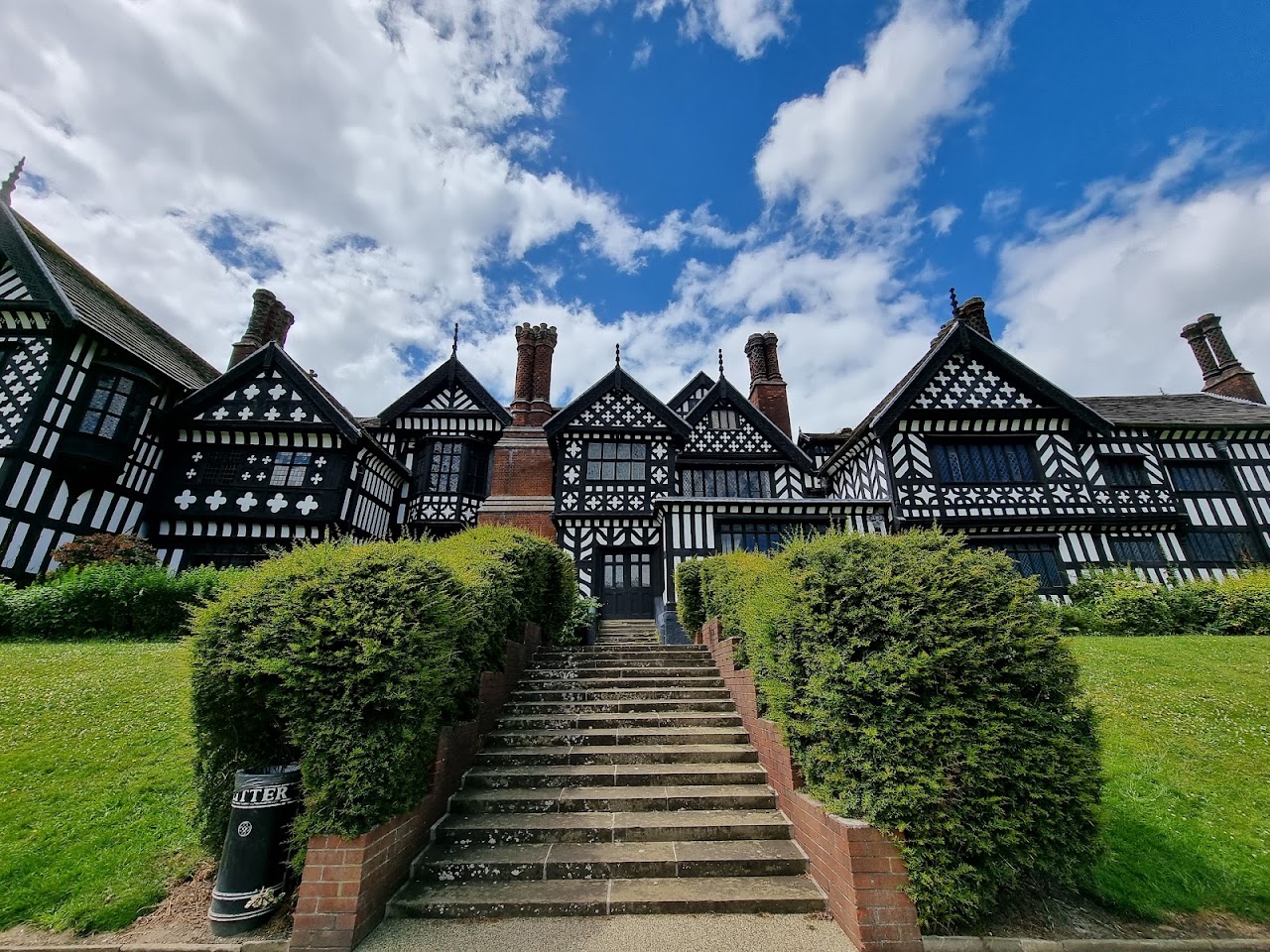 Bramhall Park