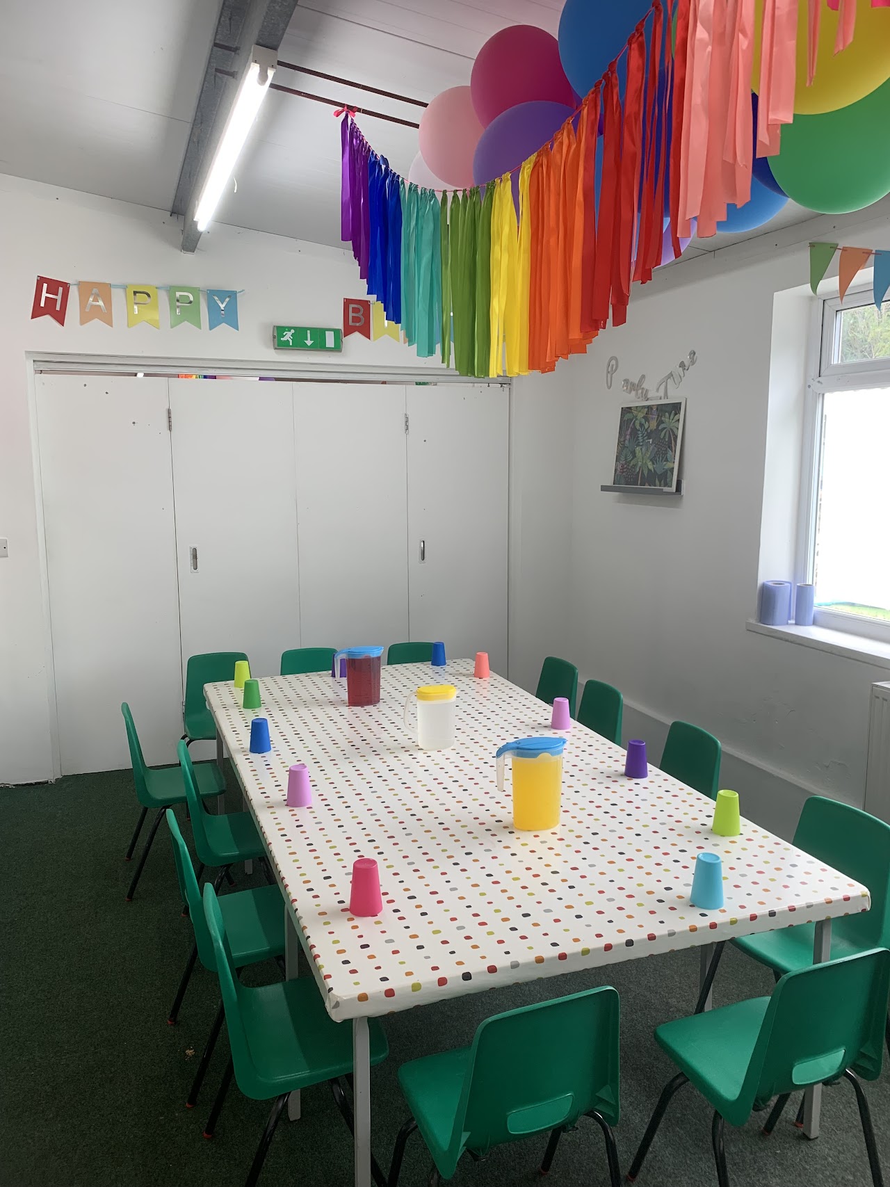 Buzy Bees Playbarn