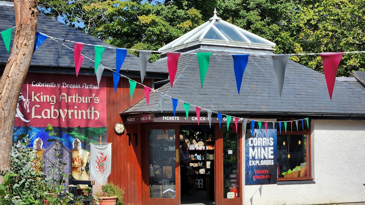 Corris Caverns - Dragons, Caverns, Crafts &... Gin