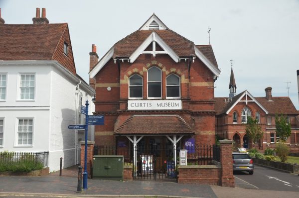 Curtis Museum