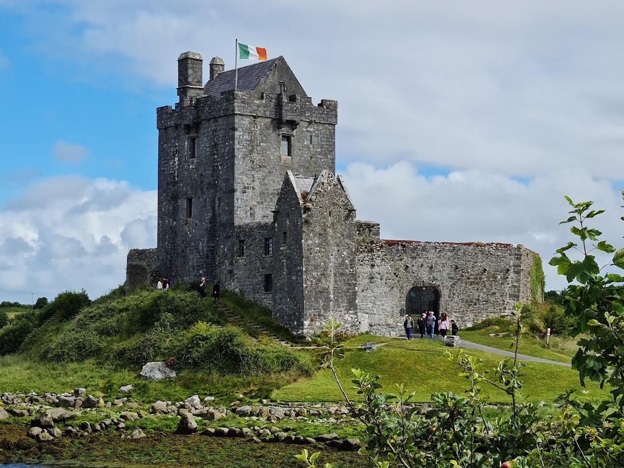 Dunguaire Castle