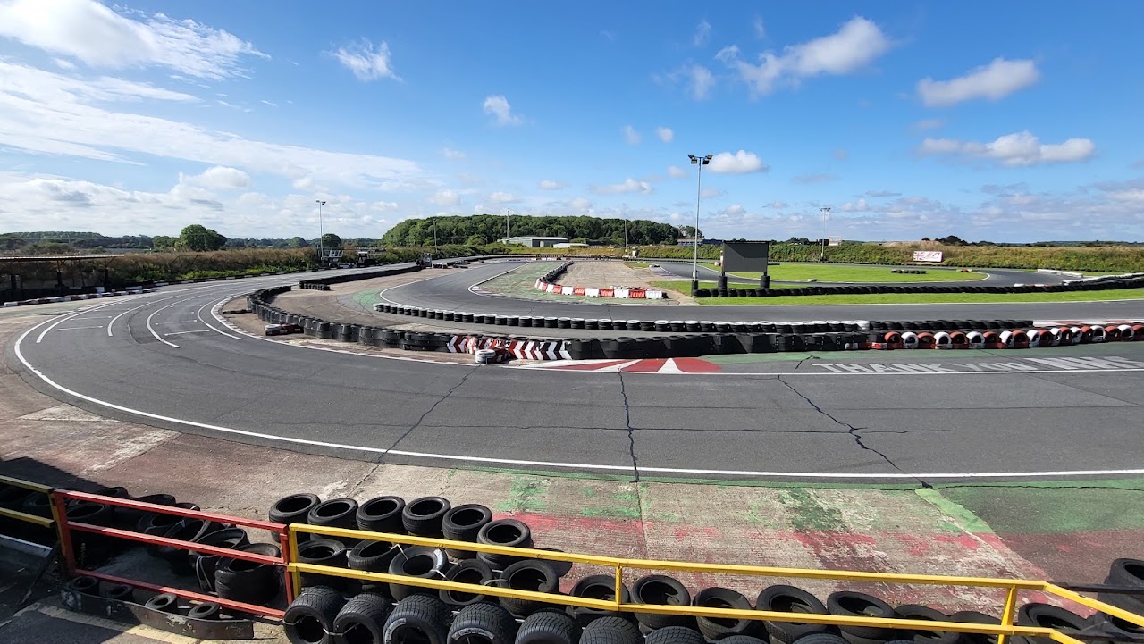Ellough Park Raceway