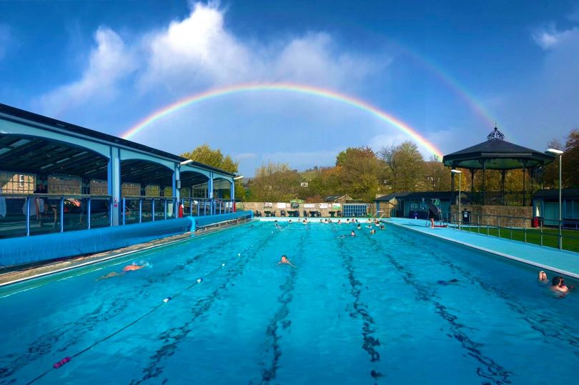 Hathersage Open Air Heated Pool