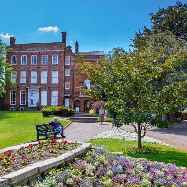 Hollytrees Museum
