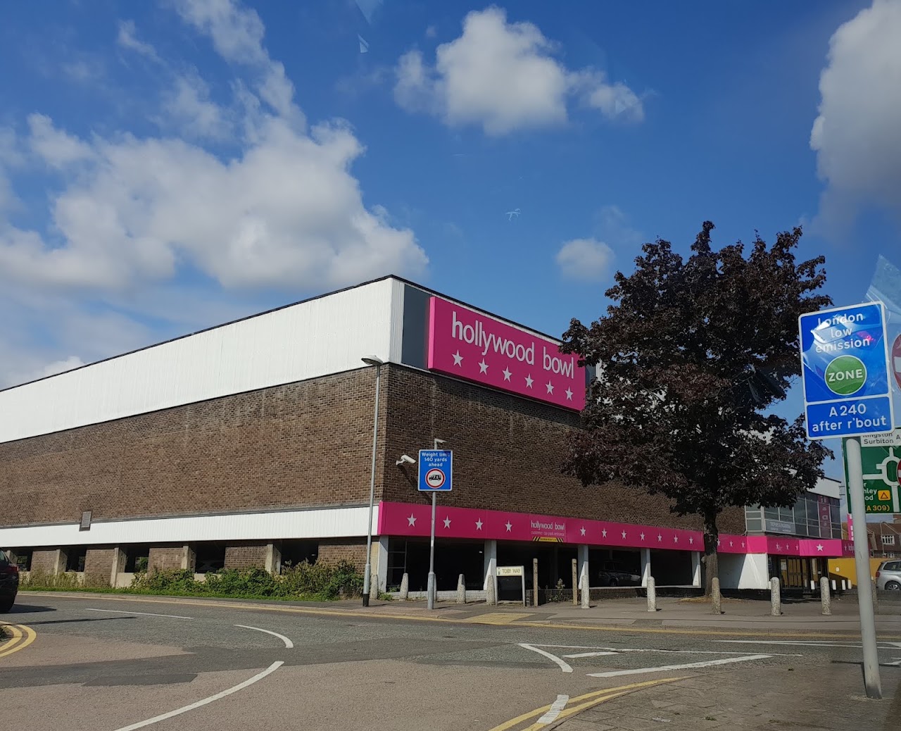 Hollywood Bowl Tolworth