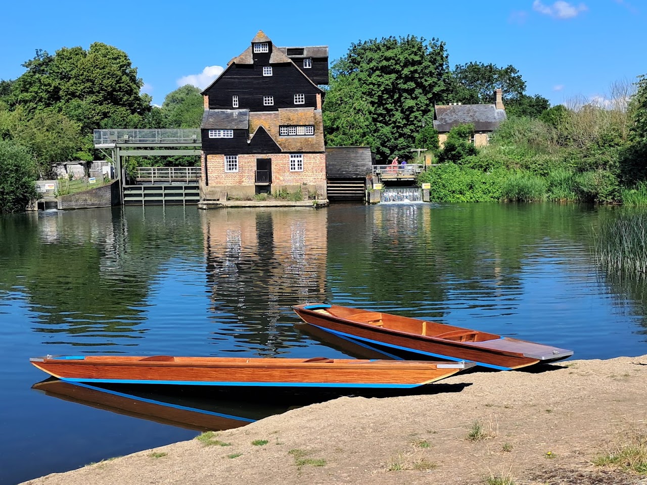 Houghton Boats