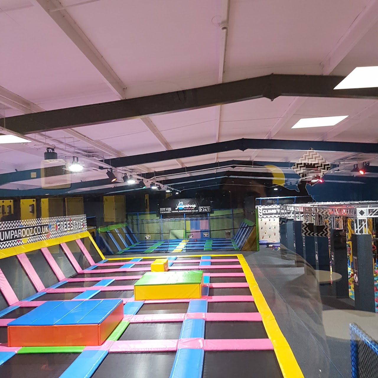 Jumparooz Trampoline Park