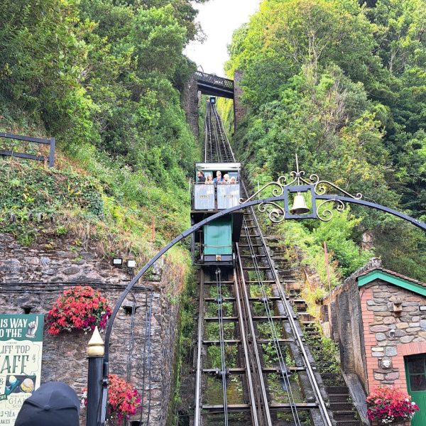 Lynton & Lynmouth Cliff Railway