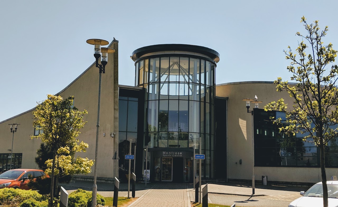 Montrose Swimming Pool