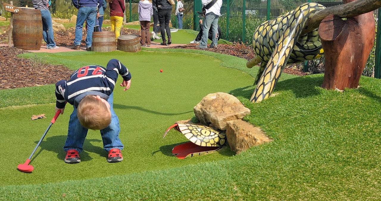 Mr Mulligan's Pirate Golf Woking