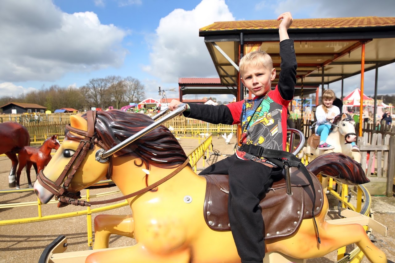 Old MacDonalds Farm & Fun Park