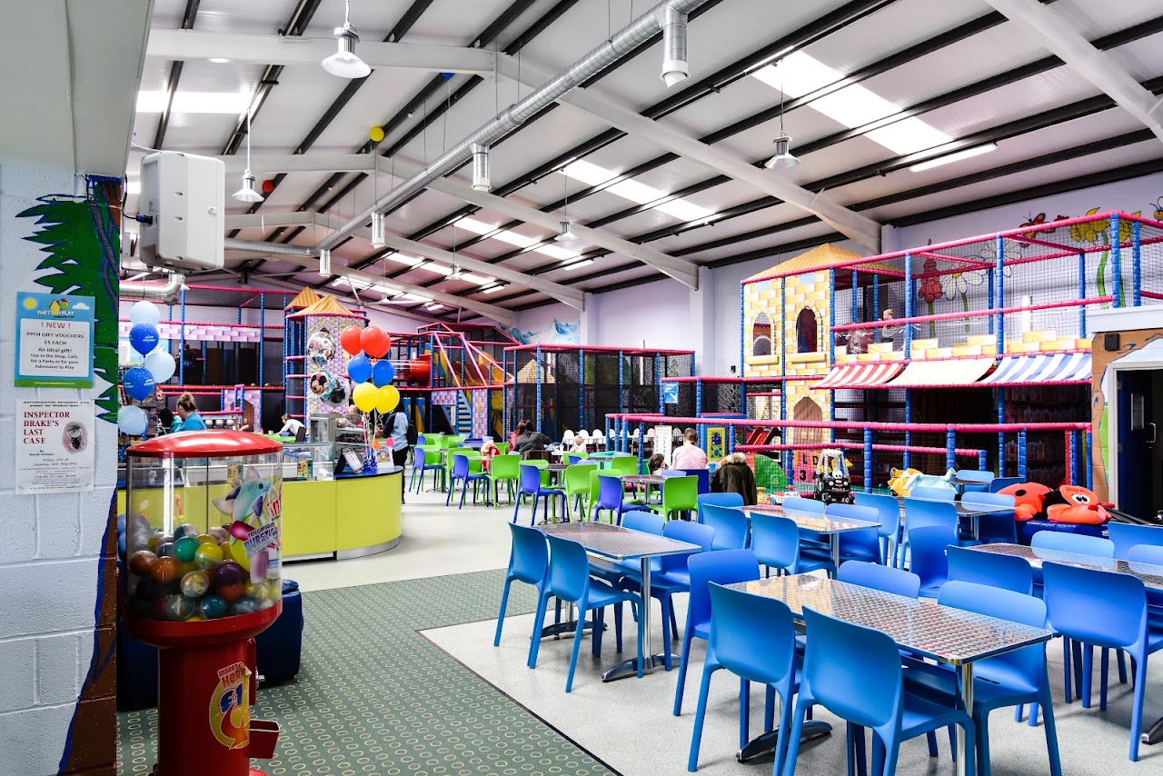 Party and Play Funhouse