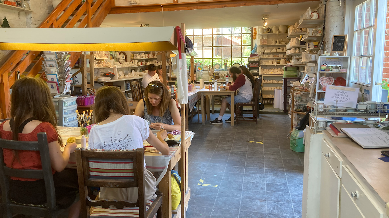Peagreen Pottery