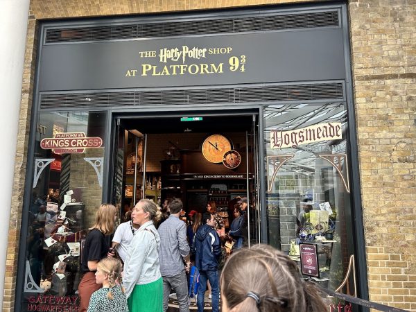 Potter Platform at Kings Cross Station