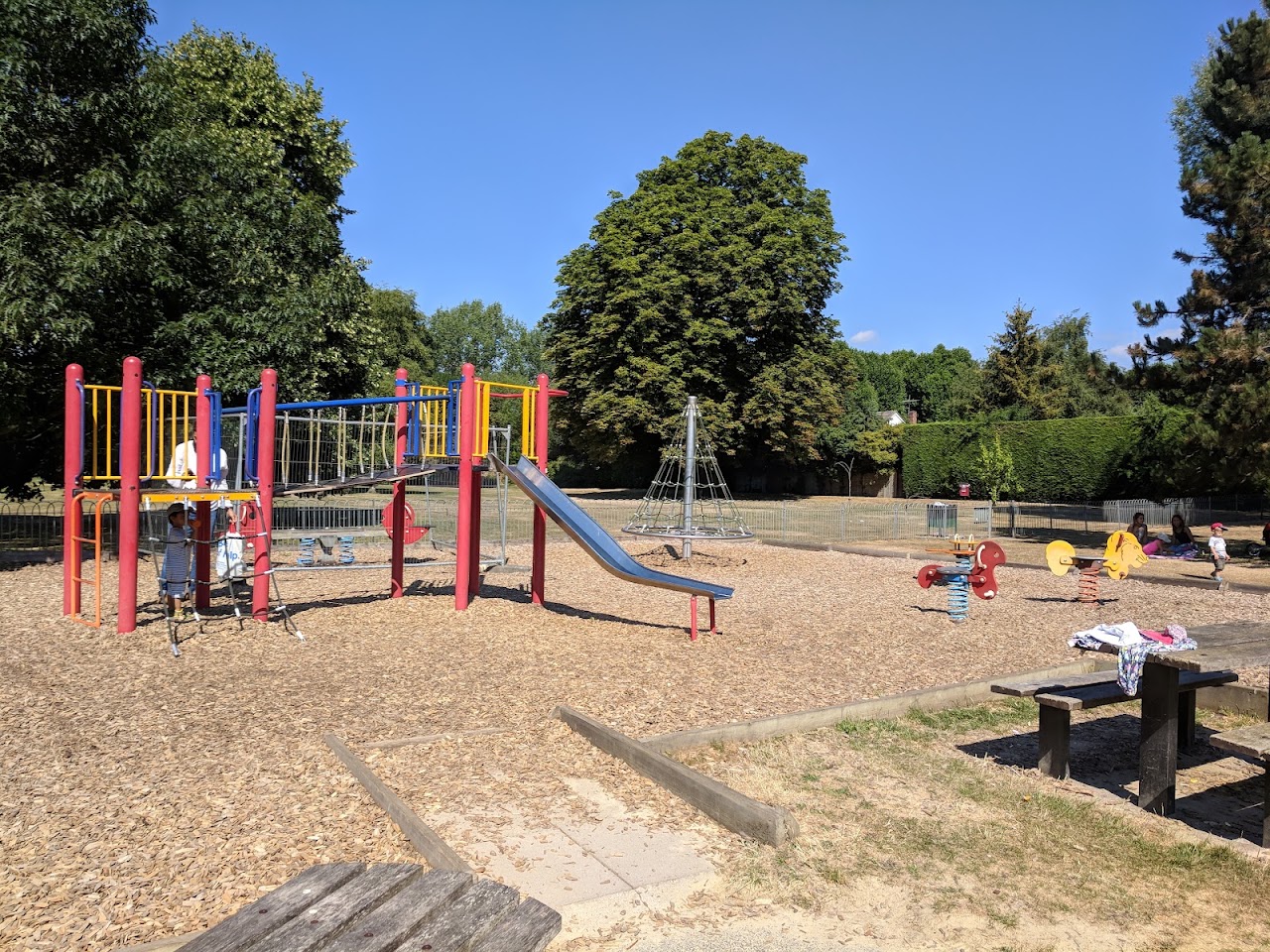 Riverside Gardens and Play Area