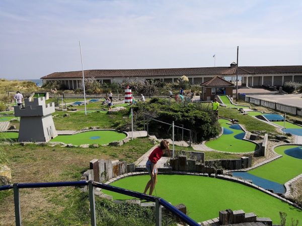 Sandbanks Crazy Golf
