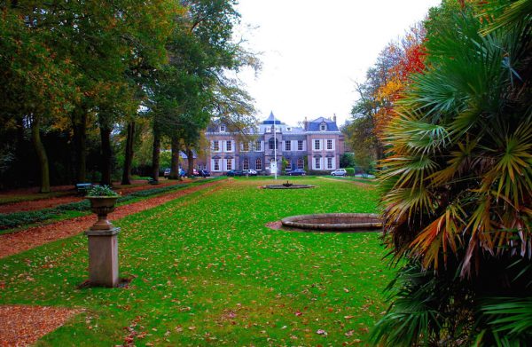 Saumarez Park