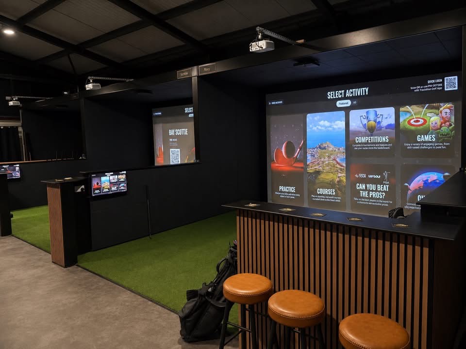 SmackShot Indoor Golf