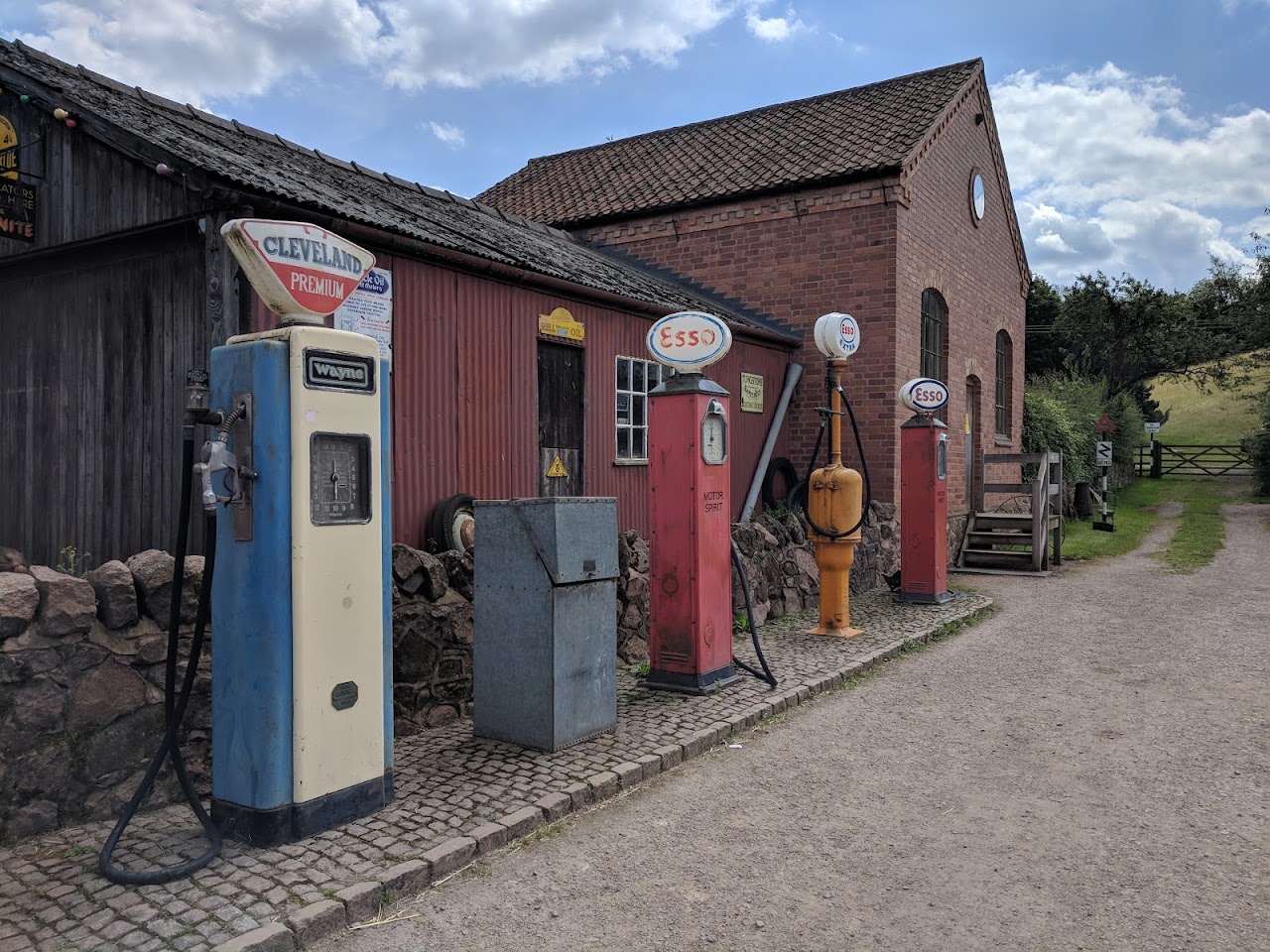 Stonehurst Family Farm and Museum