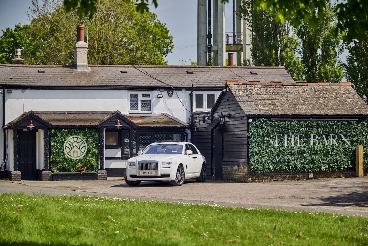 Tea’s the Season for Luxury Barn Wedding Venue