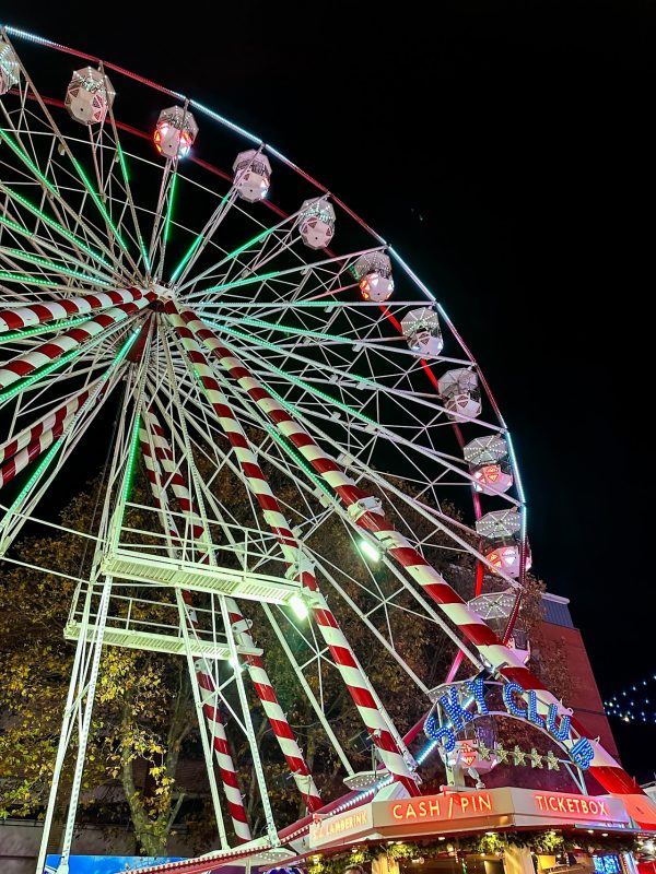 The Christmas Destination at Lakeside