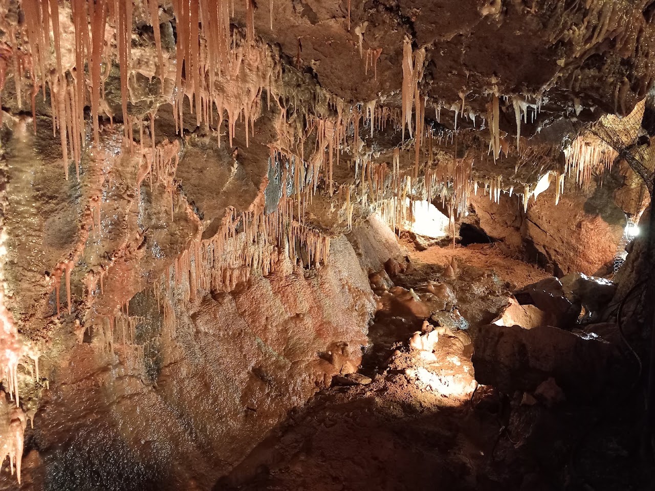 Treak Cliff Cavern