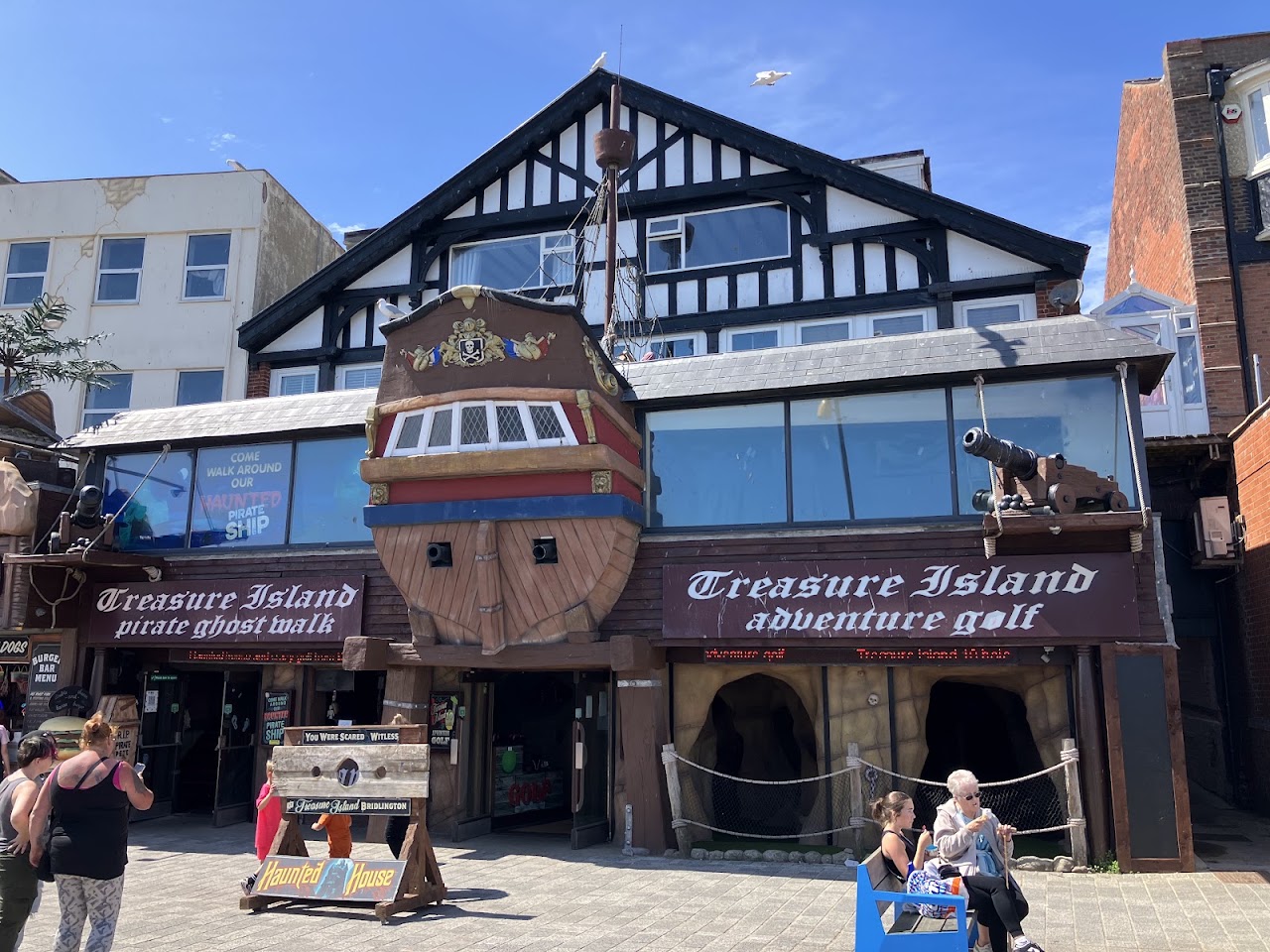 Treasure Island Mini Golf