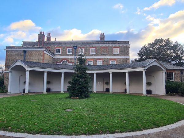 Valentines Mansion and Gardens