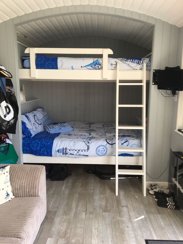 Allibella Shepherd's Hut