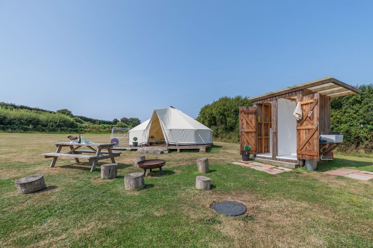 Beachside Glamping Dale