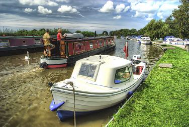 Bridge House Marina & C Park
