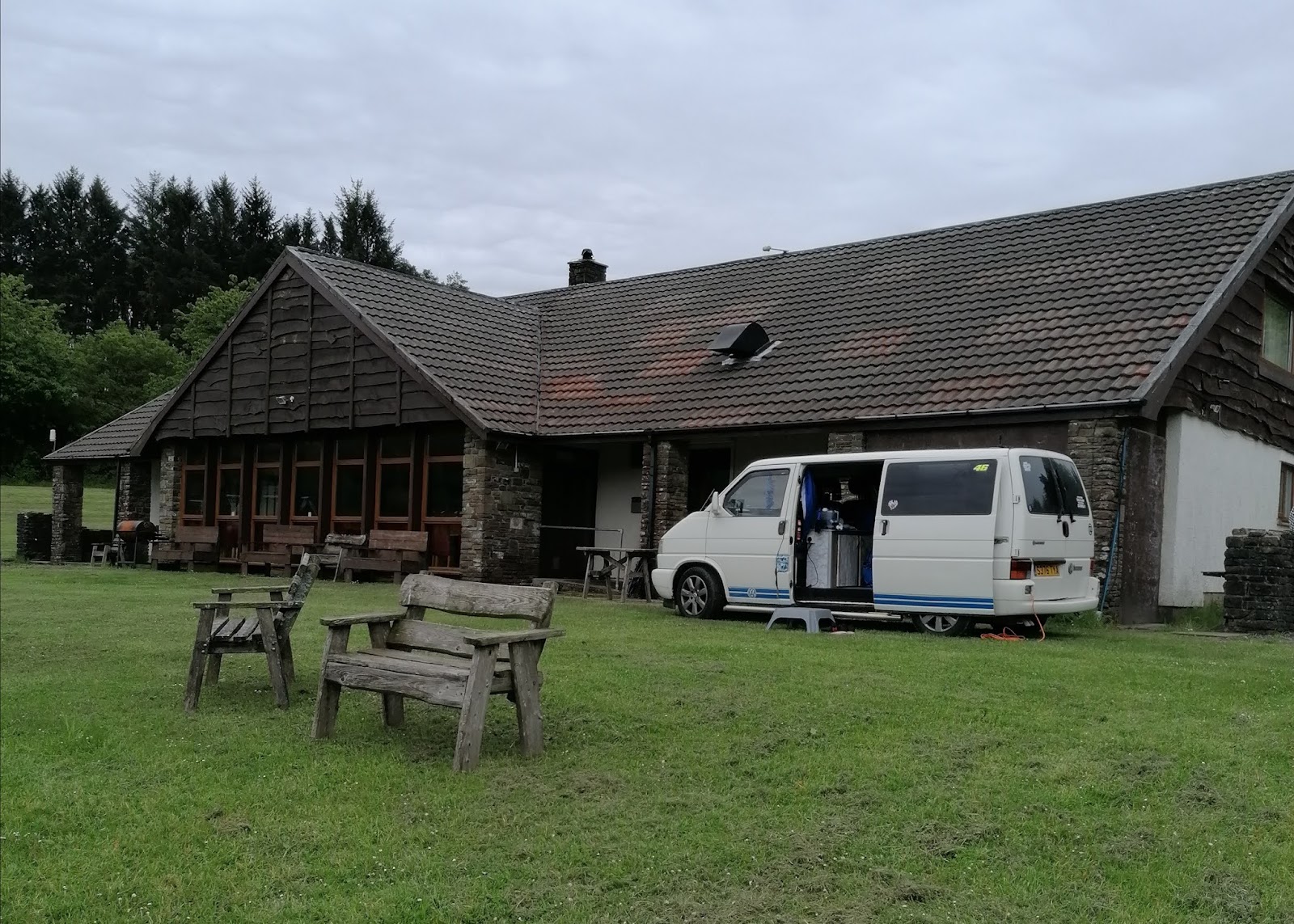 Bryn Bettws Lodge