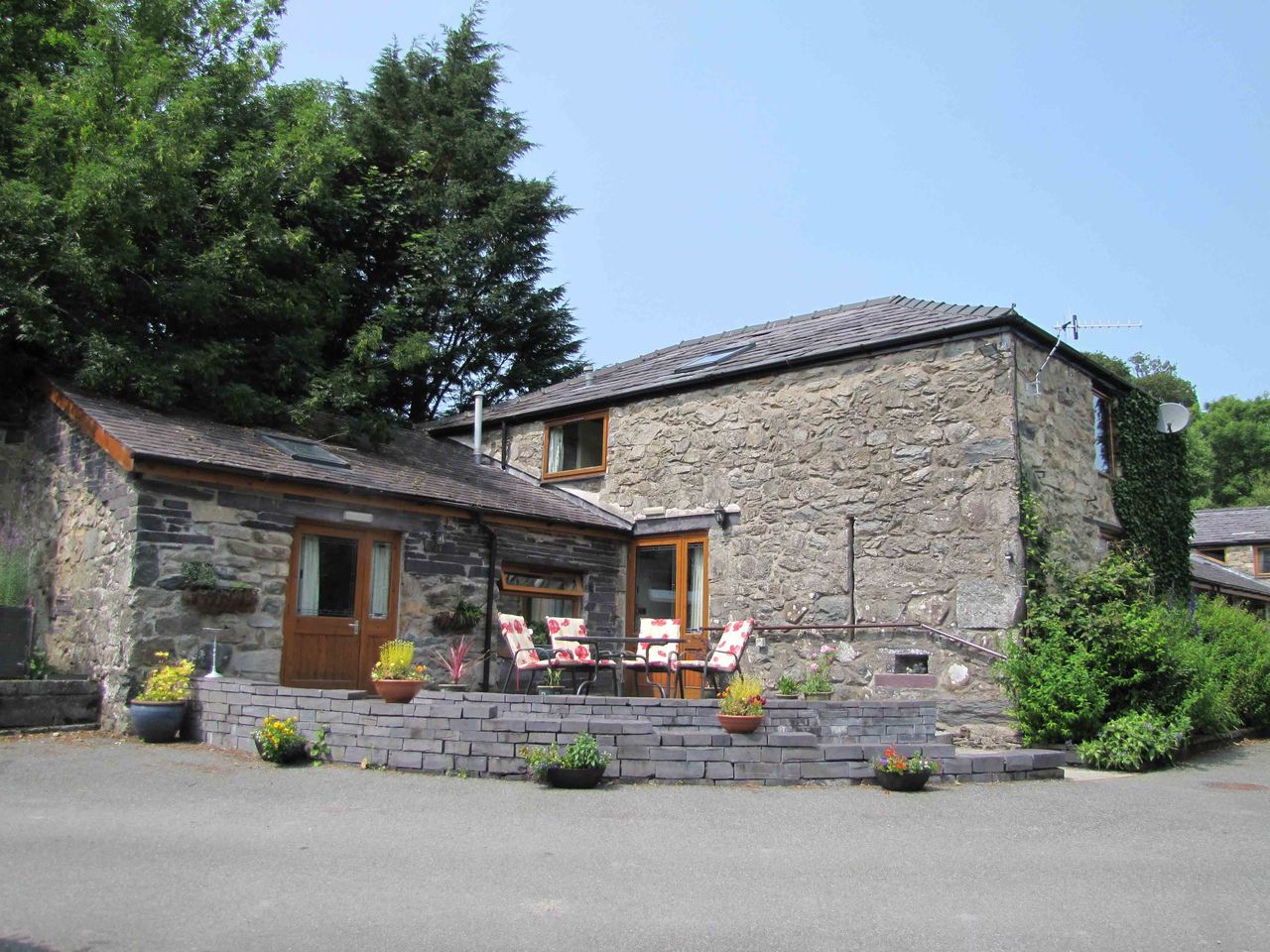 Bryn Llys