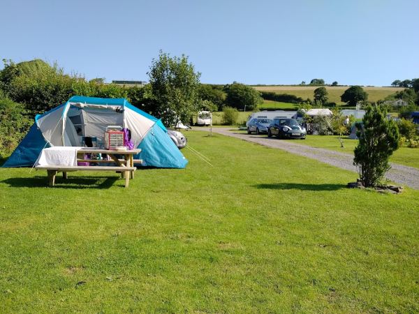 Brynhyfryd Camping and Caravanning