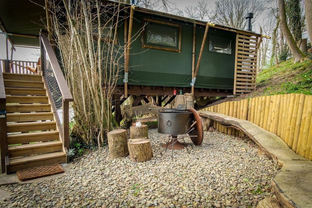Brynn Glamping
