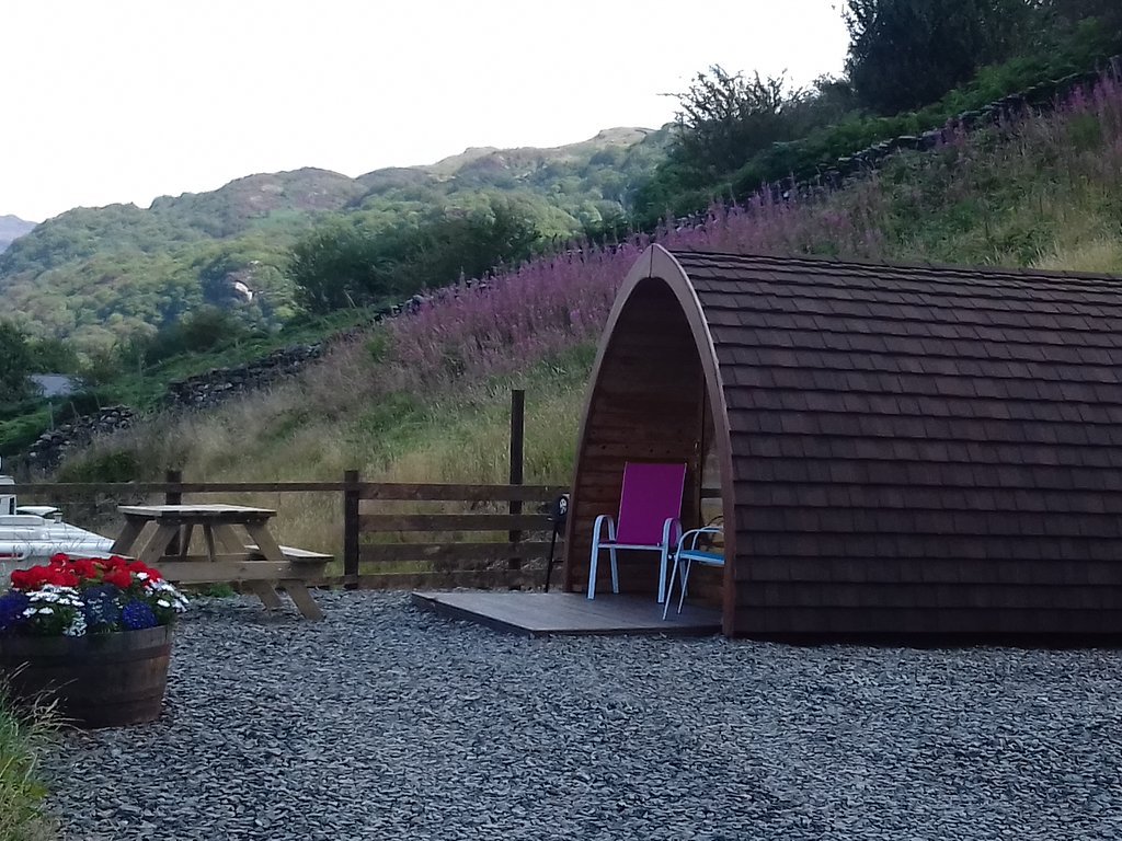 Bwlch Gwyn Farm Caravan Park & Pony Trekking Centre