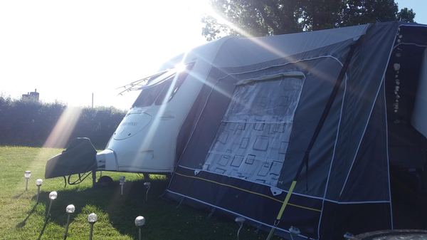 Cae Canol Caravan Park