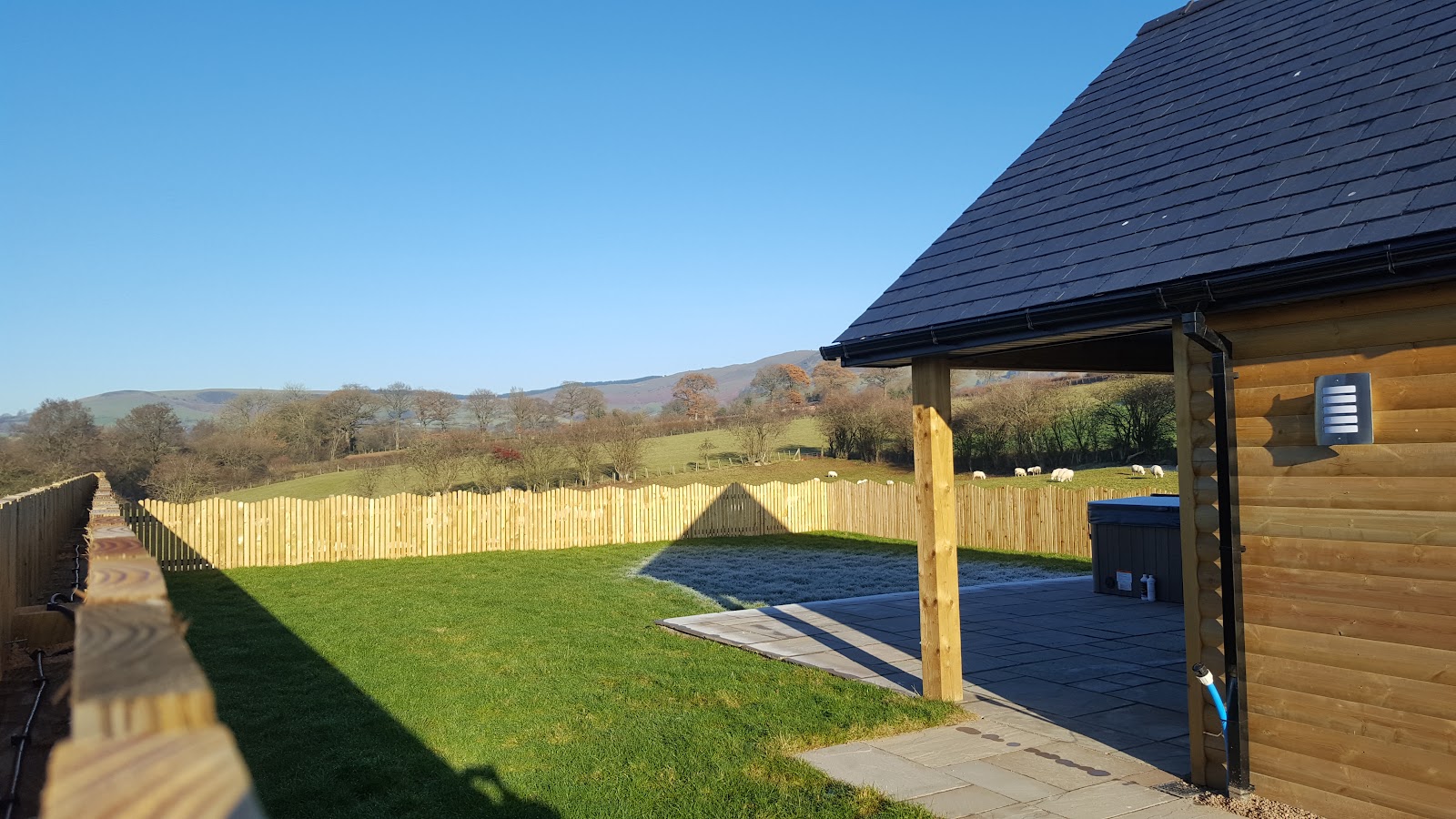 Cae Llwyn Camping
