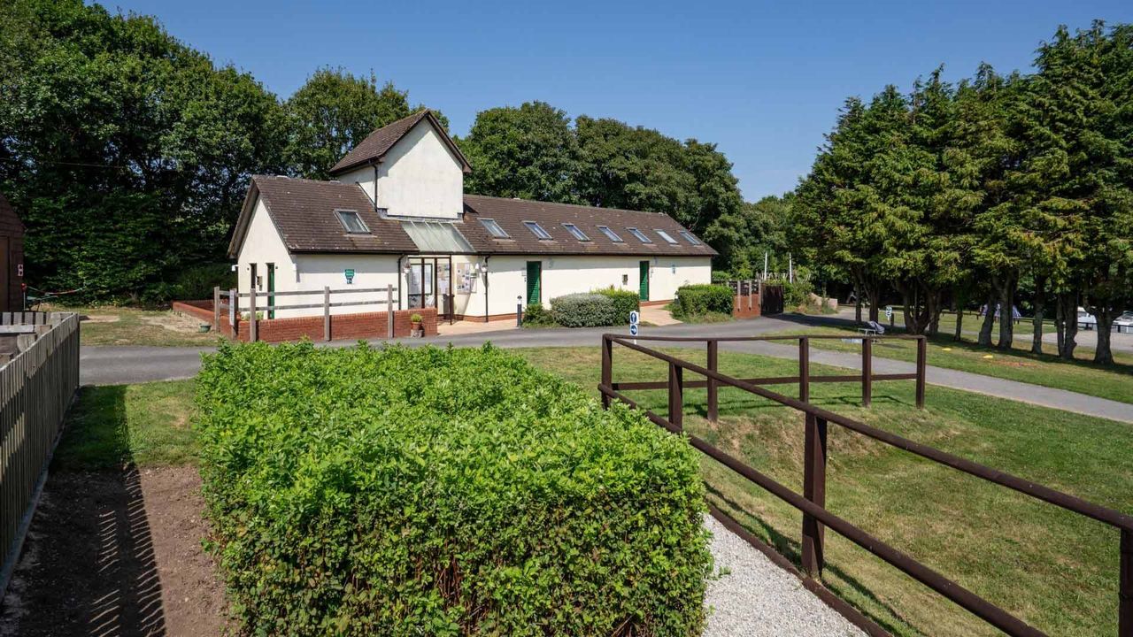 California Cross Camping and Caravanning Club Site