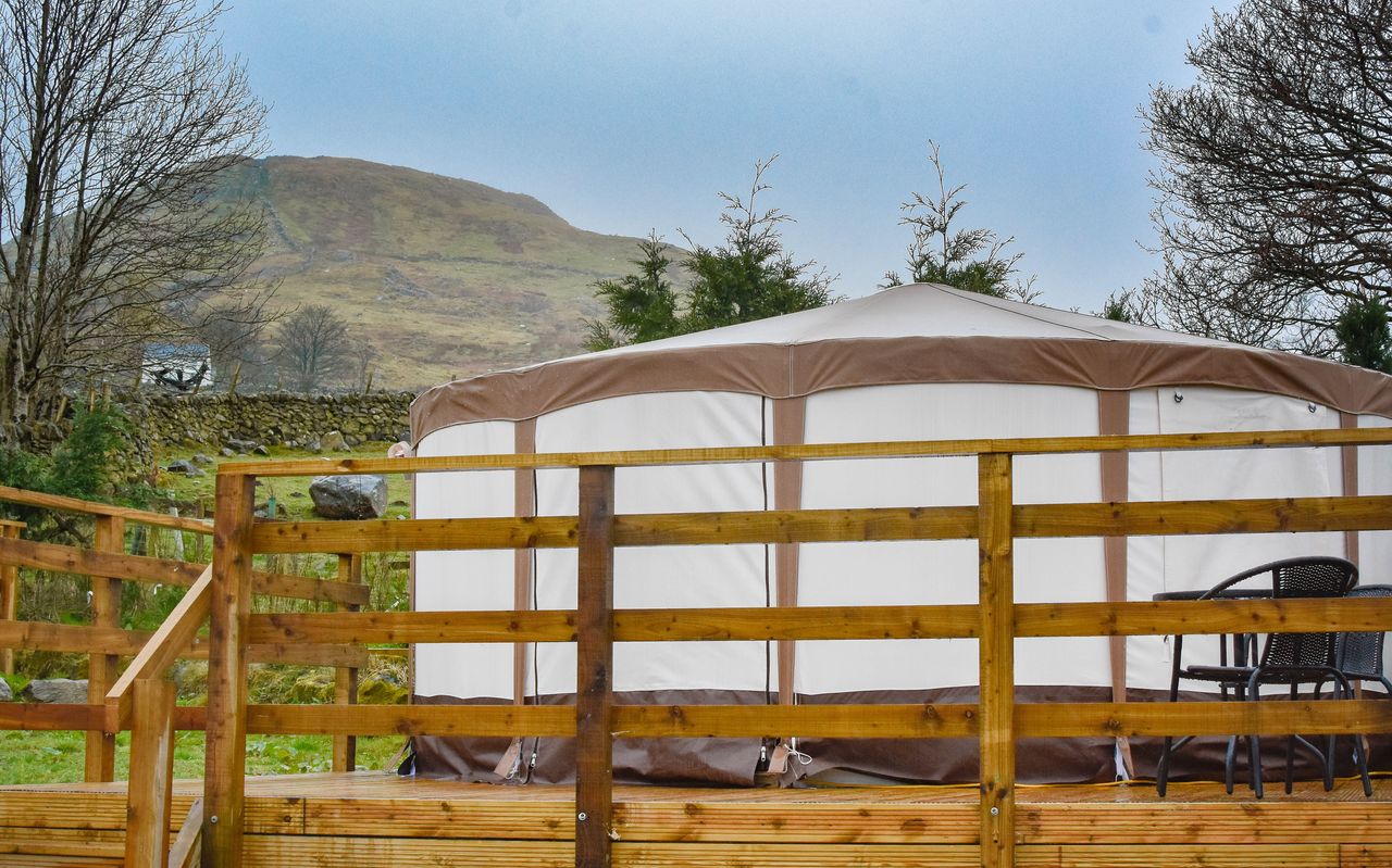 Camping In Llanberis Campsite and Glamping Yurts