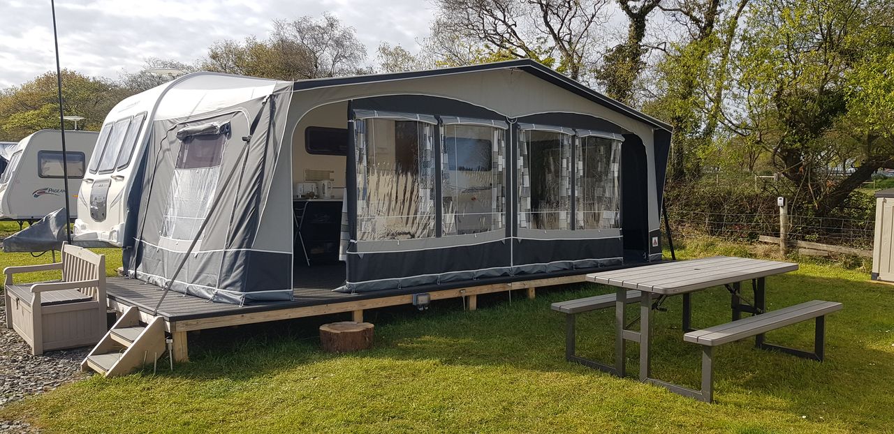 Chelsfield Farm Shop and Holiday Park