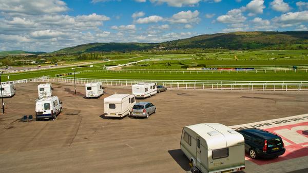 Cheltenham Racecourse Camping and Caravanning Club Site