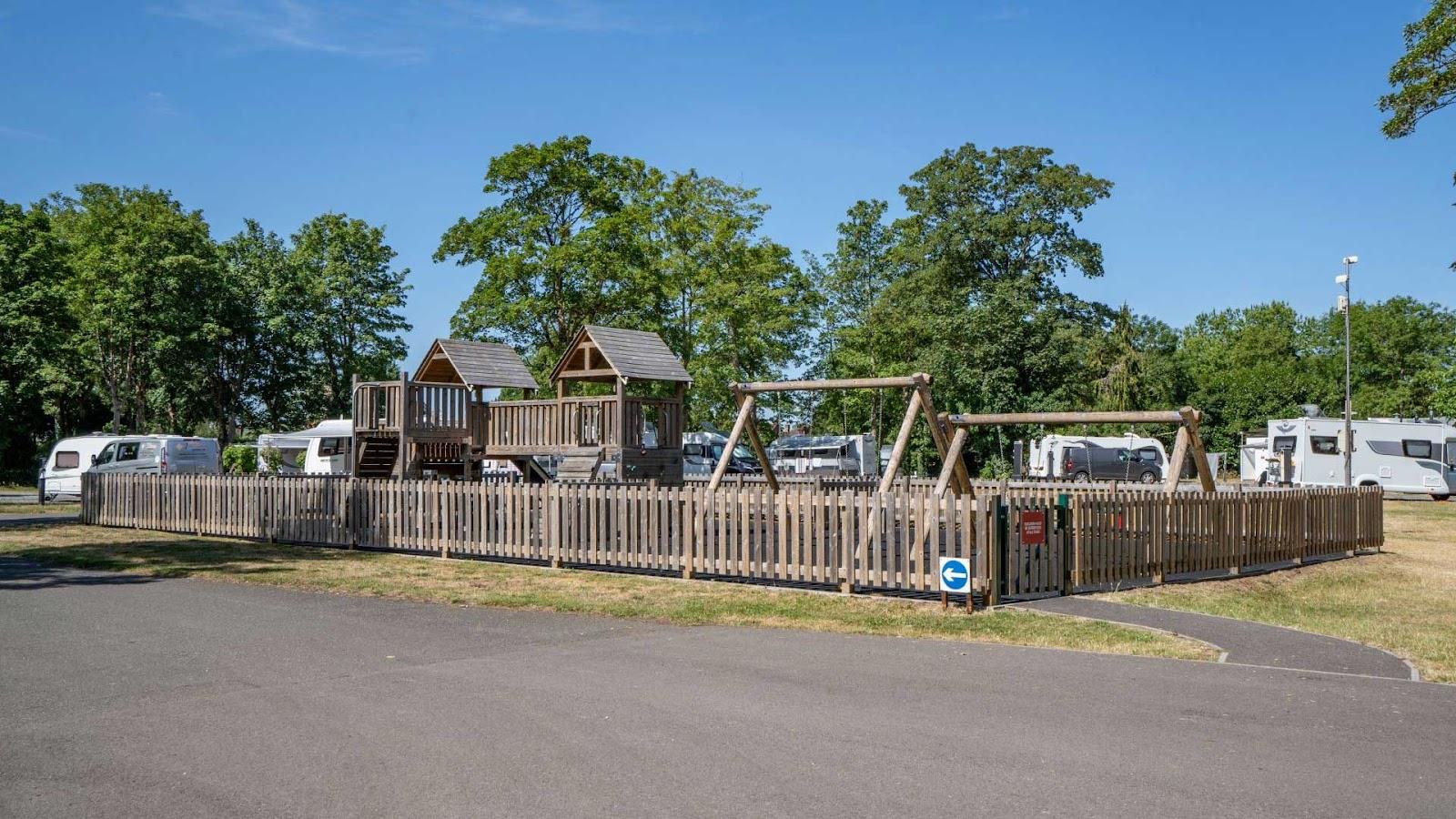 Chertsey Camping and Caravanning Club Site