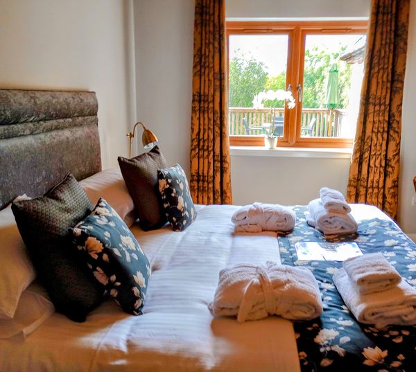 Conifer Lodges