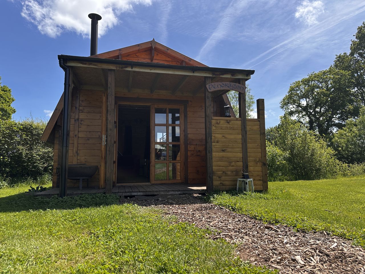 Cwtch Cabins and Camping