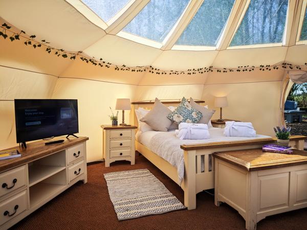 Deer's Glade Caravan and Camping Park