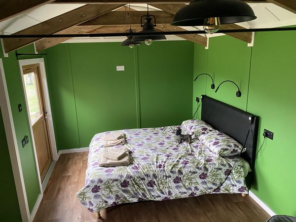 Dingles Glamping